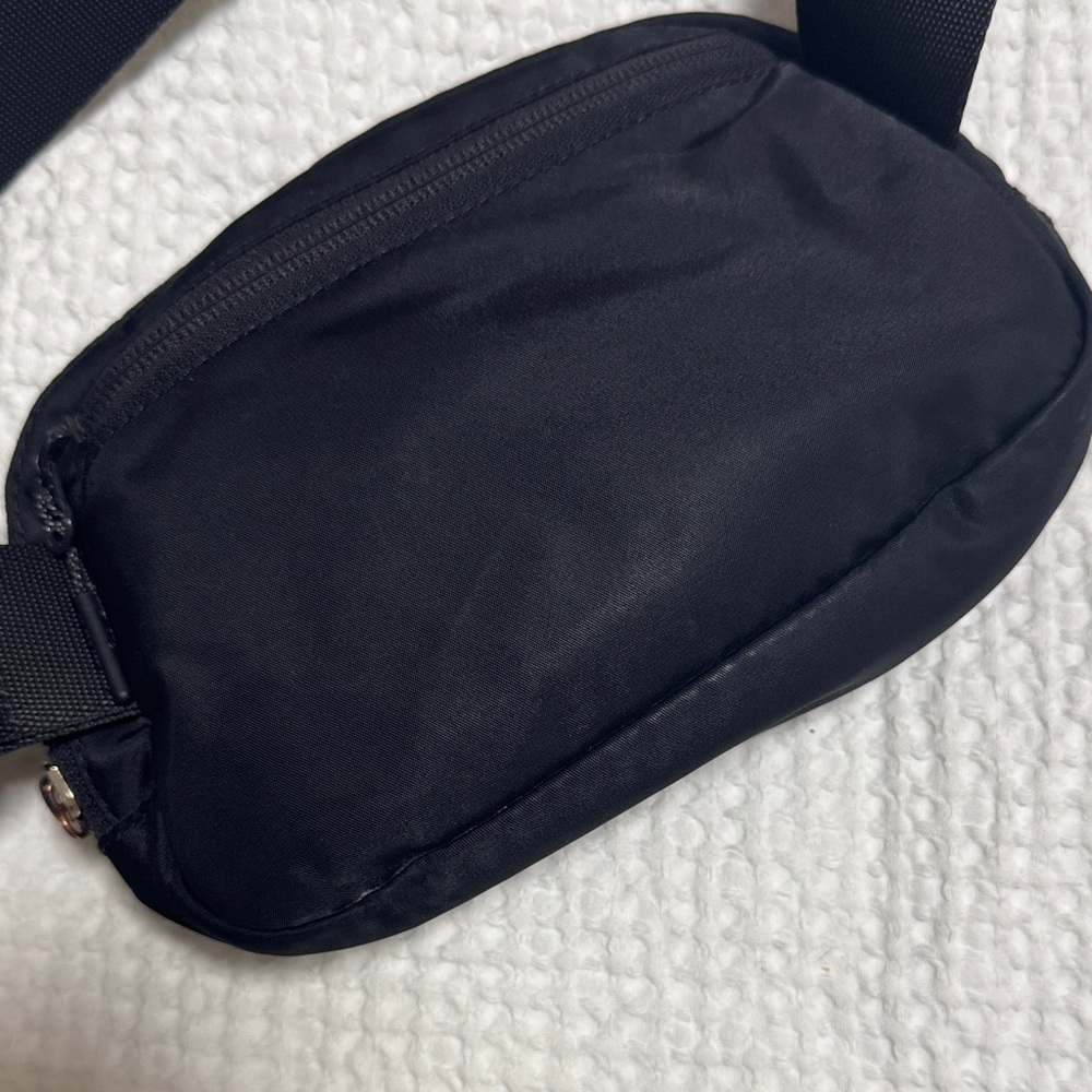 lululemon athletica Black Belt Bag - Picture 5 of 5